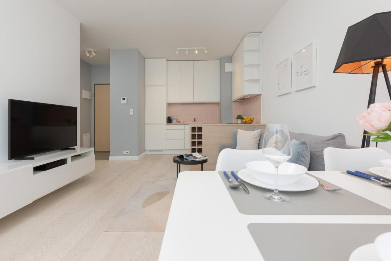 Sarmacka Apartment With Balcony Warsaw Wilanow By Noclegi Renters ภายนอก รูปภาพ