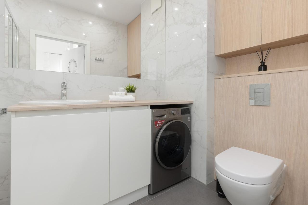 Sarmacka Apartment With Balcony Warsaw Wilanow By Noclegi Renters ภายนอก รูปภาพ